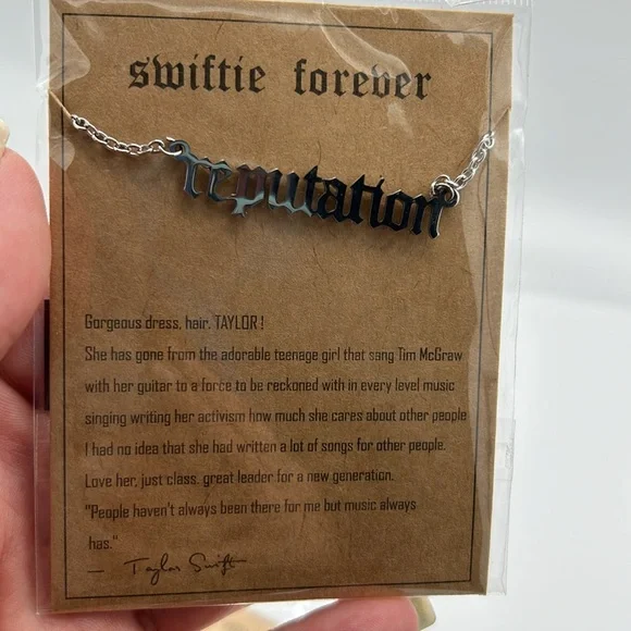 NWT Taylor Swift 2pack Reputation & RED Silver Tone Necklace Swifties in Giftbag - Picture 8 of 9